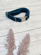 Load image into Gallery viewer, Navy Luxe Velvet Collar