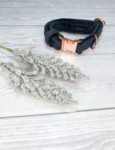 Load image into Gallery viewer, Black Luxe Velvet Collar