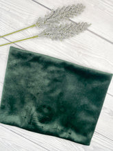 Load image into Gallery viewer, Green Luxe Velvet snood