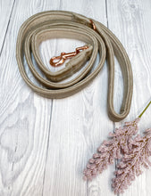 Load image into Gallery viewer, Beige Luxe Velvet Lead