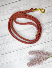 Load image into Gallery viewer, Pomegranate Tweed Lead