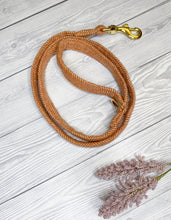 Load image into Gallery viewer, Clementine Tweed Lead