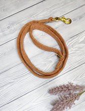 Load image into Gallery viewer, Clementine Tweed Lead