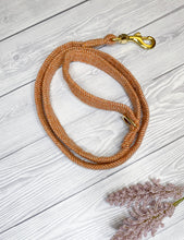 Load image into Gallery viewer, Clementine Tweed Lead