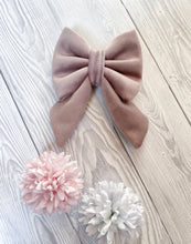 Load image into Gallery viewer, Blush Luxe Velvet Sailor Bow