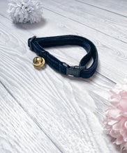 Load image into Gallery viewer, Black Luxe velvet cat collar