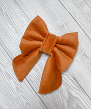 Load image into Gallery viewer, Marmalade Luxe Velvet Sailor Bow