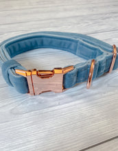 Load image into Gallery viewer, Cerulean Luxe Velvet Collar