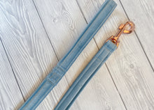 Load image into Gallery viewer, Cerulean Luxe Velvet Lead