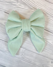 Load image into Gallery viewer, Pistachio Luxe Velvet Sailor Bow