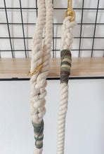 Load image into Gallery viewer, 10mm Natural Clip Rope Lead