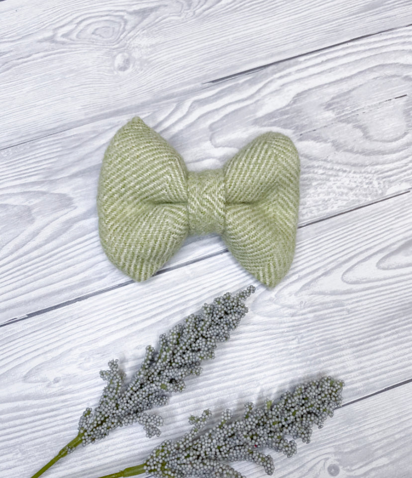 Gooseberry Tweed Bow Tie