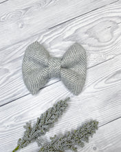 Load image into Gallery viewer, Sea Holly Tweed Bow Tie
