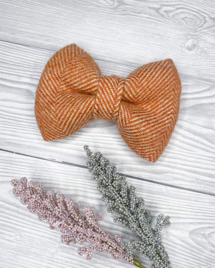 Clementine Tweed Bow Tie