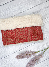 Load image into Gallery viewer, Pomegranate Tweed snood
