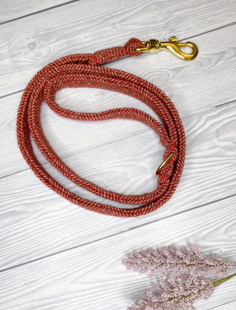 Pomegranate Tweed Lead