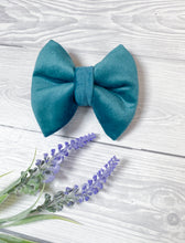 Load image into Gallery viewer, Teal Luxe Velvet Bow Tie

