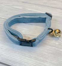 Load image into Gallery viewer, Cerulean Luxe velvet cat collar
