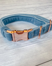 Load image into Gallery viewer, Cerulean Luxe Velvet Collar
