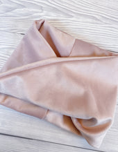 Load image into Gallery viewer, Pastel Pink Luxe Velvet snood
