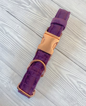 Load image into Gallery viewer, Plum Luxe Velvet Collar
